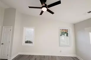 689 Glenola St, Fayetteville, NC 28311 - Photo 25