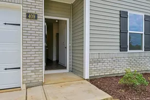 436 Conifer St, Sanford, NC 27332 - Photo 5