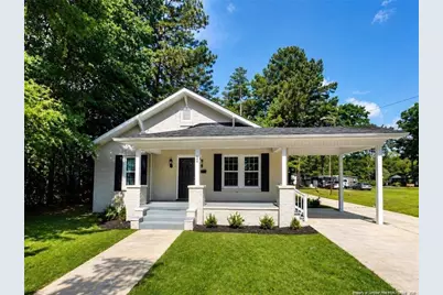 304 S Patterson Street, Maxton, NC 28364 - Photo 1