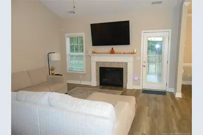 202 Oak Pointe Circle, Lumberton, NC 28358 - Photo 9