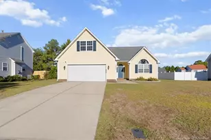 4422 Round Stone Ct, Hope Mills, NC 28348 - Photo 1