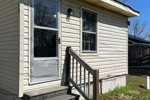 55 W Washington St, Coats, NC 27521 - Photo 1