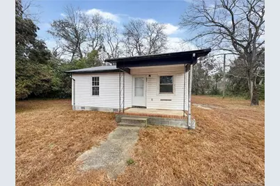 304 Tuskeegee Drive, Laurinburg, NC 28352 - Photo 1