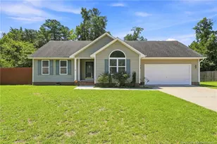 5527 Ballentine St, Hope Mills, NC 28348 - Photo 1