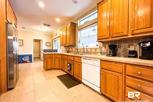 6851 Lakeshore Dr, Gulf Shores, AL 36542 - Photo 29