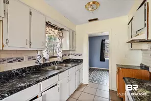 313 W 4th Ave, Foley, AL 36535 - Photo 5