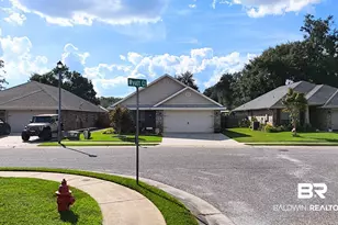 297 Wyatt Ct, Foley, AL 36535 - Photo 3