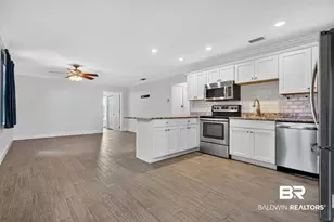 140 W 8th Ave, Gulf Shores, AL 36542 - Photo 11