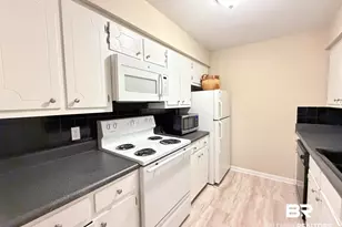 110 5th St, Daphne, AL 36526 - Photo 9