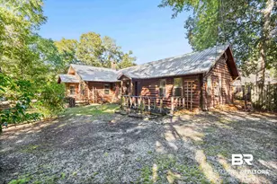107 S Bayview St, Fairhope, AL 36532 - Photo 1
