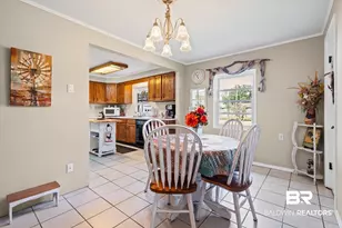 302 W Jefferson St, Summerdale, AL 36580 - Photo 11