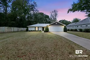 518 Dyson St, Fairhope, AL 36532 - Photo 1
