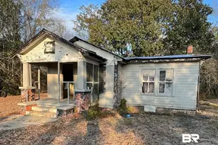 807 Daphne Rd, Bay Minette, AL 36507 - Photo 1