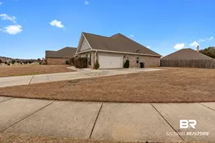 815 Onyx Ln, Fairhope, AL 36532 - Photo 11