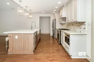 305 Springwood Dr, Mobile, AL 36608 - Photo 9