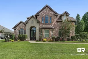 211 Belmont Ave, Fairhope, AL 36532 - Photo 1
