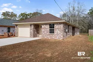 228 W 16th St, Bay Minette, AL 36507 - Photo 1