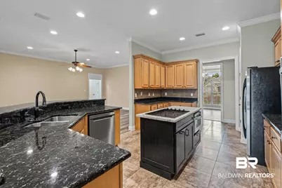 704 Edinburgh Avenue, Foley, AL 36535 - Photo 15