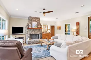 15 Woods Ave, Fairhope, AL 36532 - Photo 3