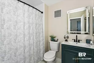 825 Bayshore Dr, Pensacola, FL 32507 - Photo 19