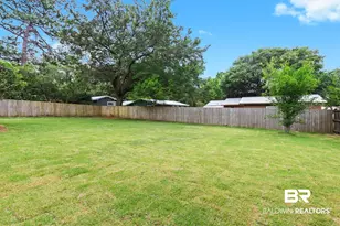 216 Pinecrest Ln, Fairhope, AL 36532 - Photo 17