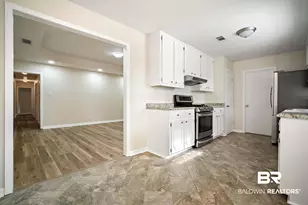 705 Oak Field Dr, Mobile, AL 36609 - Photo 11