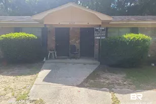 2207 Wolf Ridge Rd, Mobile, AL 36618 - Photo 1