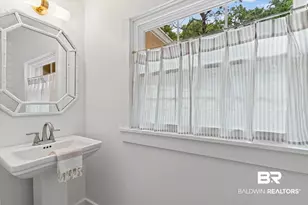 5210 S Pineview Ln, Mobile, AL 36608 - Photo 13