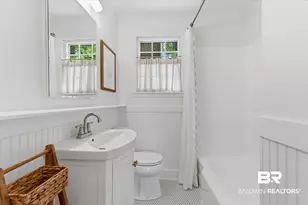 5210 S Pineview Ln, Mobile, AL 36608 - Photo 11