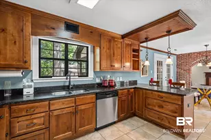 1361 Dellwyn Ct, Mobile, AL 36695 - Photo 13