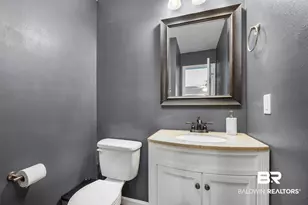 612 S 1st St, Pensacola, FL 32507 - Photo 33