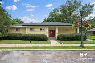 225 W Laurel Ave, Foley, AL 36535 - Photo 1