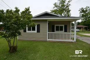 422 W 4th Ave, Foley, AL 36535 - Photo 1