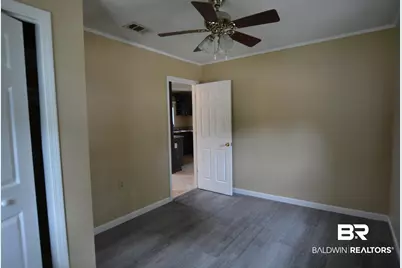 422 W 4th Avenue, Foley, AL 36535 - Photo 5