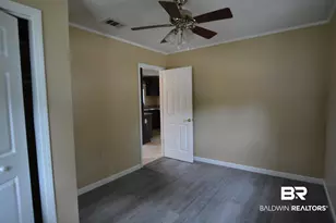 422 W 4th Ave, Foley, AL 36535 - Photo 5