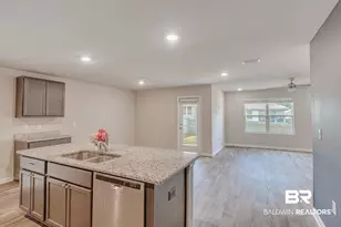 10512 Wales Ln, Spanish Fort, AL 36527 - Photo 11