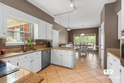 7713 Bedford Court, Mobile, AL 36695 - Photo 25