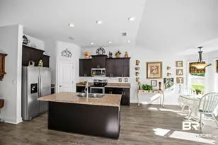 23038 Ridgewood Dr, Robertsdale, AL 36567 - Photo 5