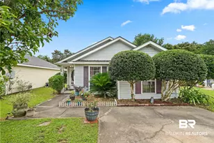 811 S Crystal Wells Ct, Fairhope, AL 36532 - Photo 3