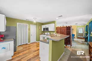 811 S Crystal Wells Ct, Fairhope, AL 36532 - Photo 11