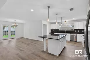 12190 Venice Blvd, Foley, AL 36535 - Photo 11