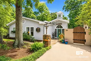 301 S School St, Fairhope, AL 36532 - Photo 1