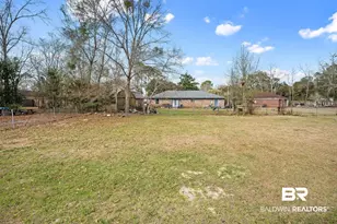 635 E Azalea Ave, Foley, AL 36535 - Photo 17