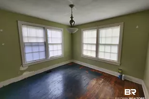 70 Glenwood St, Mobile, AL 36606 - Photo 7