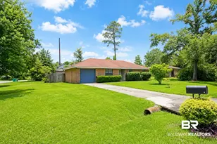 614 E Gate Cir, Foley, AL 36535 - Photo 1