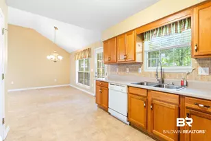 122 Oakwood Ave, Fairhope, AL 36532 - Photo 11