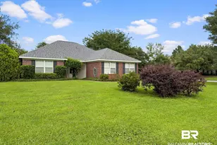 163 Oakwood Ave, Fairhope, AL 36532 - Photo 3