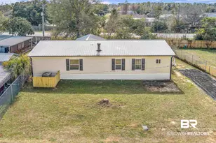 274 S Wren Ln, Robertsdale, AL 36567 - Photo 3