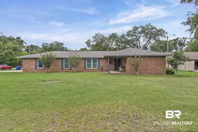 1011 N Pine Street, Foley, AL 36535 - Photo 5