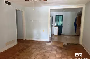 2213 Vivian Dr, Mobile, AL 36693 - Photo 7